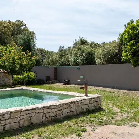 La Bergerie 2 *